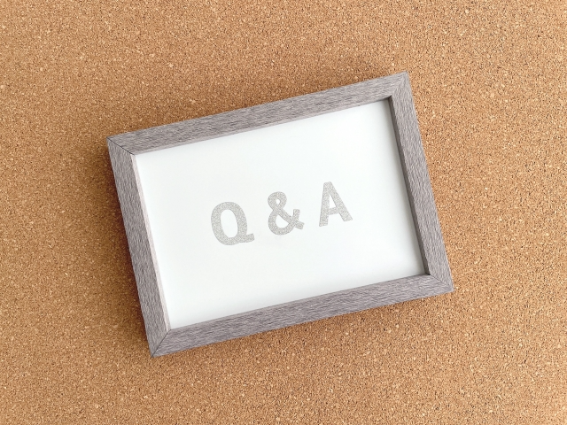 Q&Aと書かれたフレーム